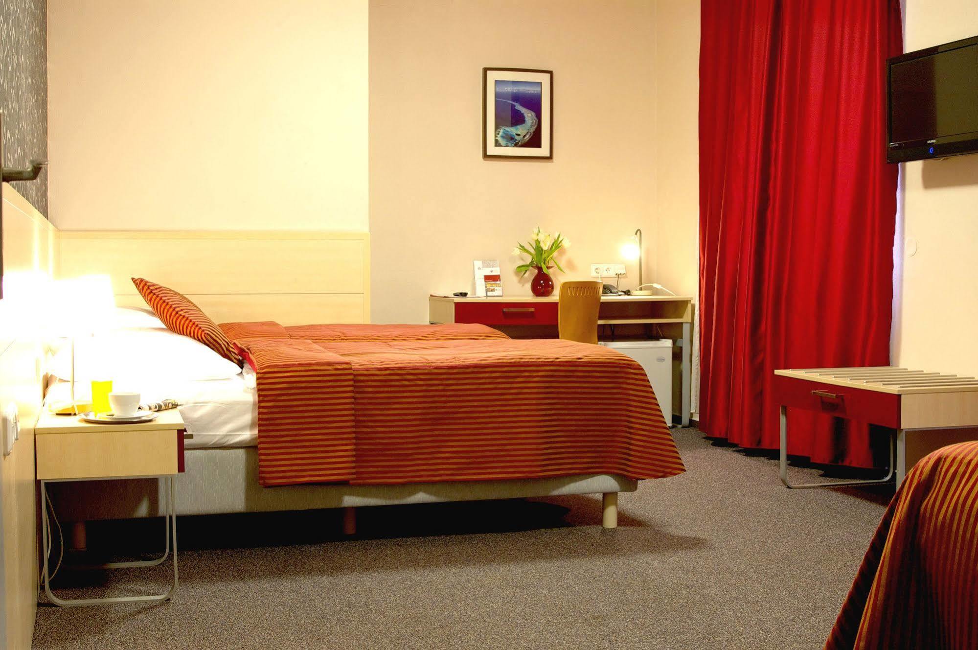Hotel Albellus Брно Экстерьер фото