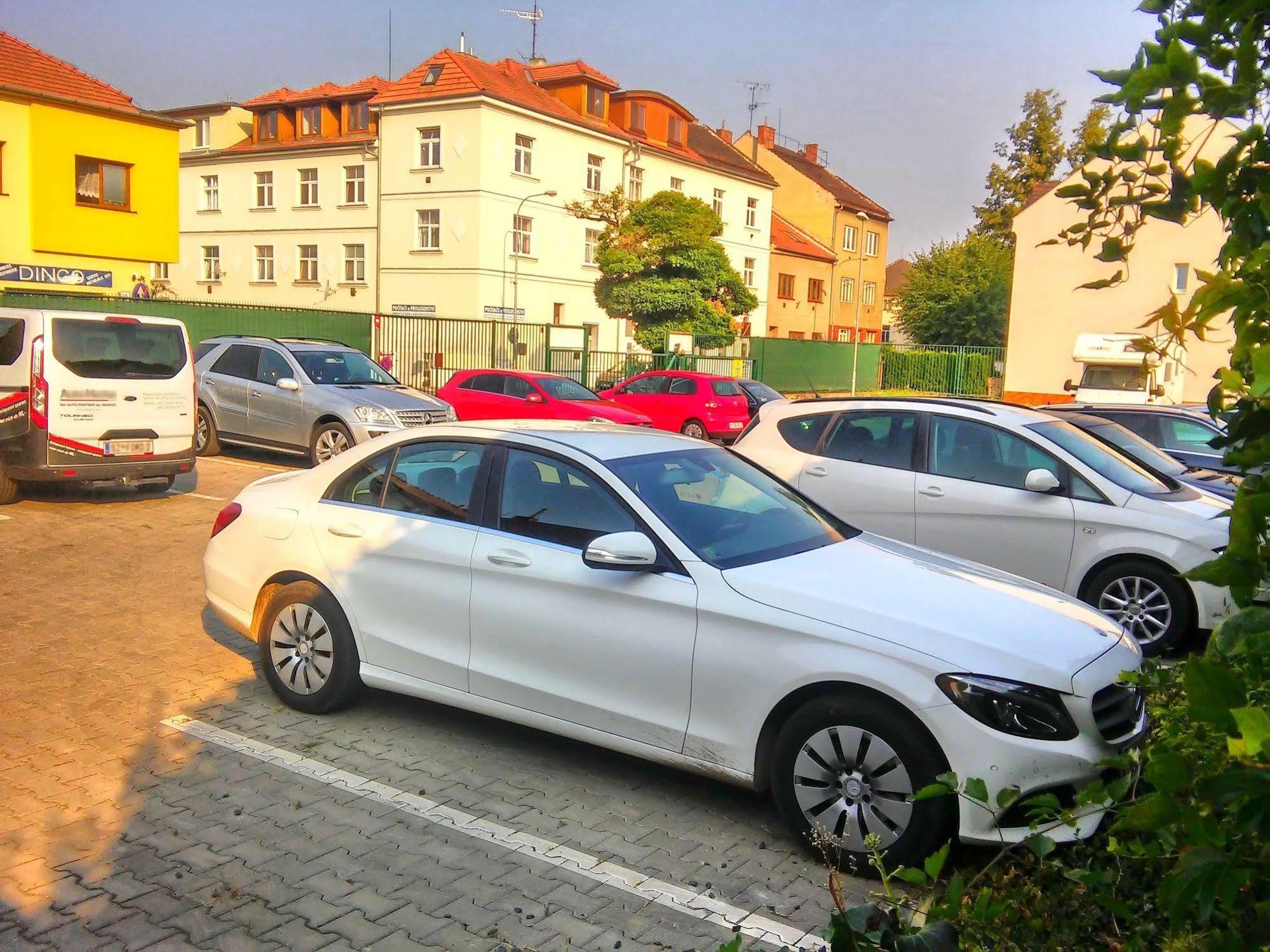 Hotel Albellus Брно Экстерьер фото