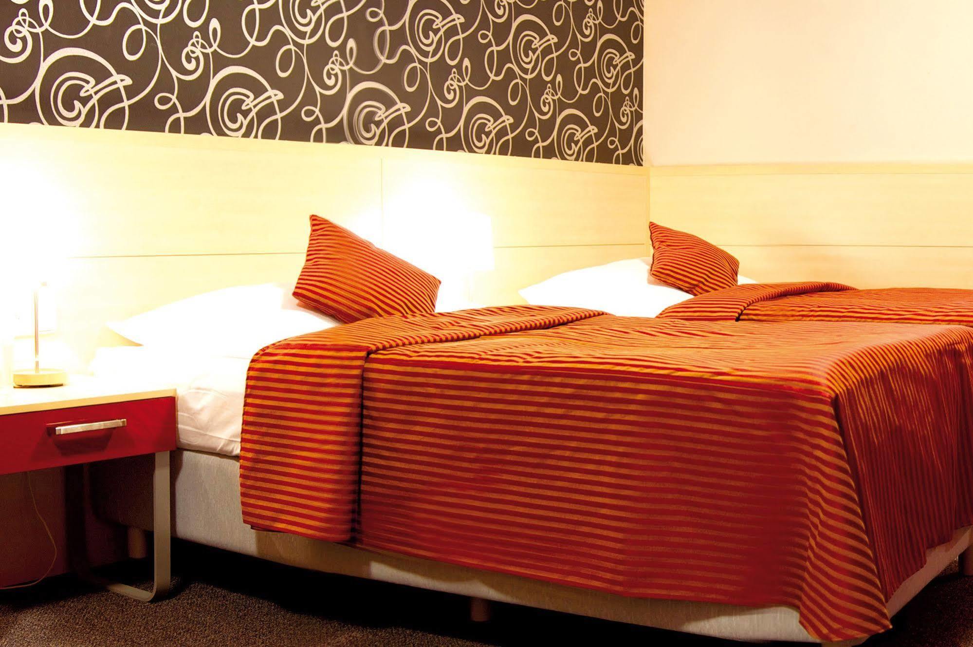 Hotel Albellus Брно Экстерьер фото