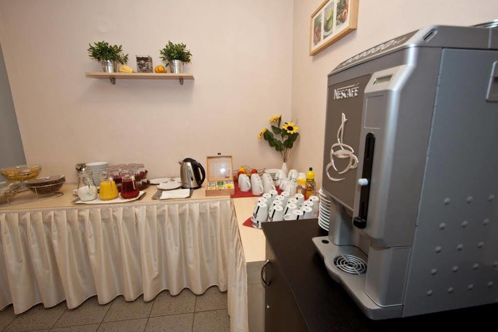 Hotel Albellus Брно Экстерьер фото